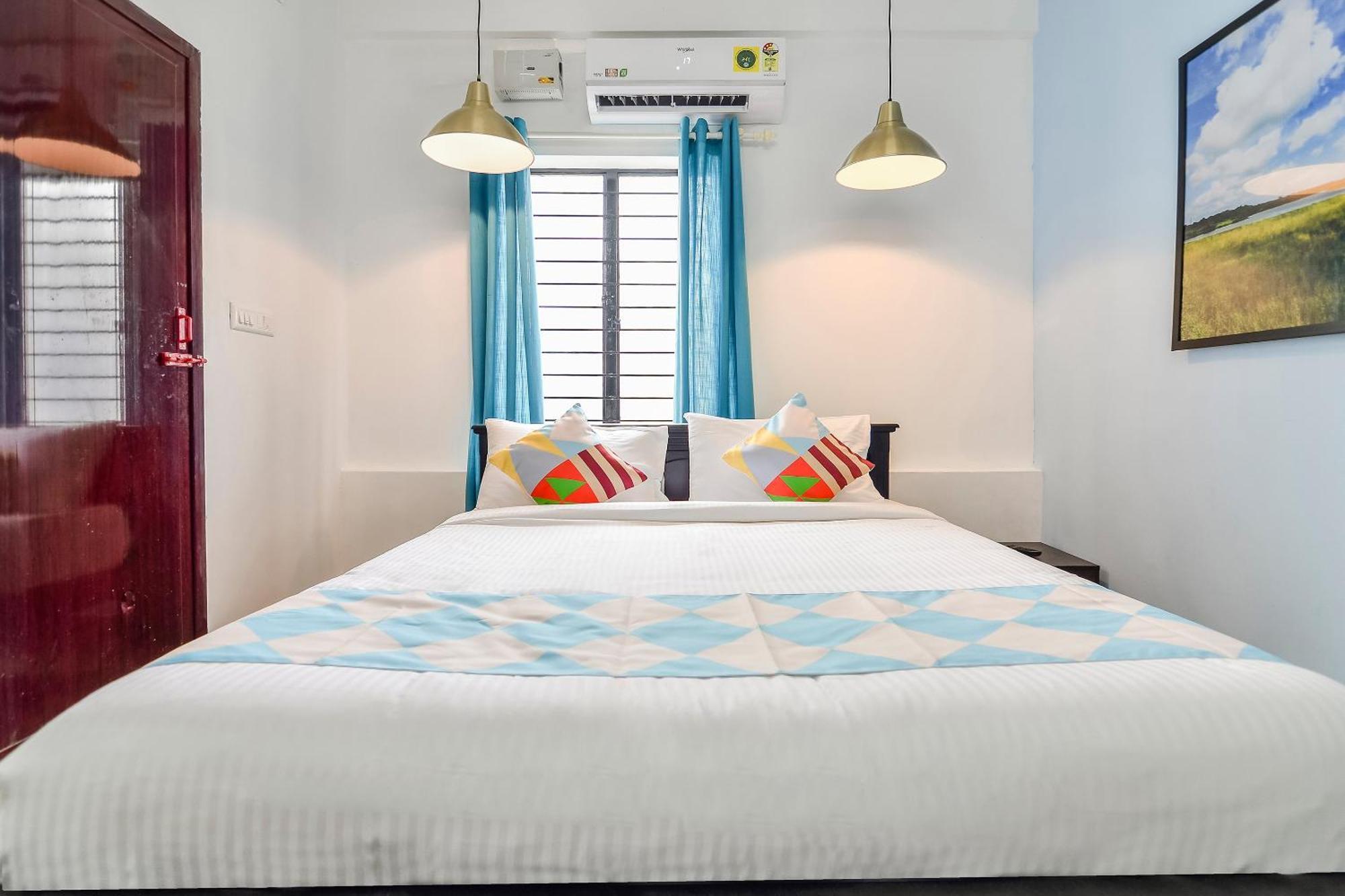 Hotel O Pop Tavern تريفِندرم المظهر الخارجي الصورة
